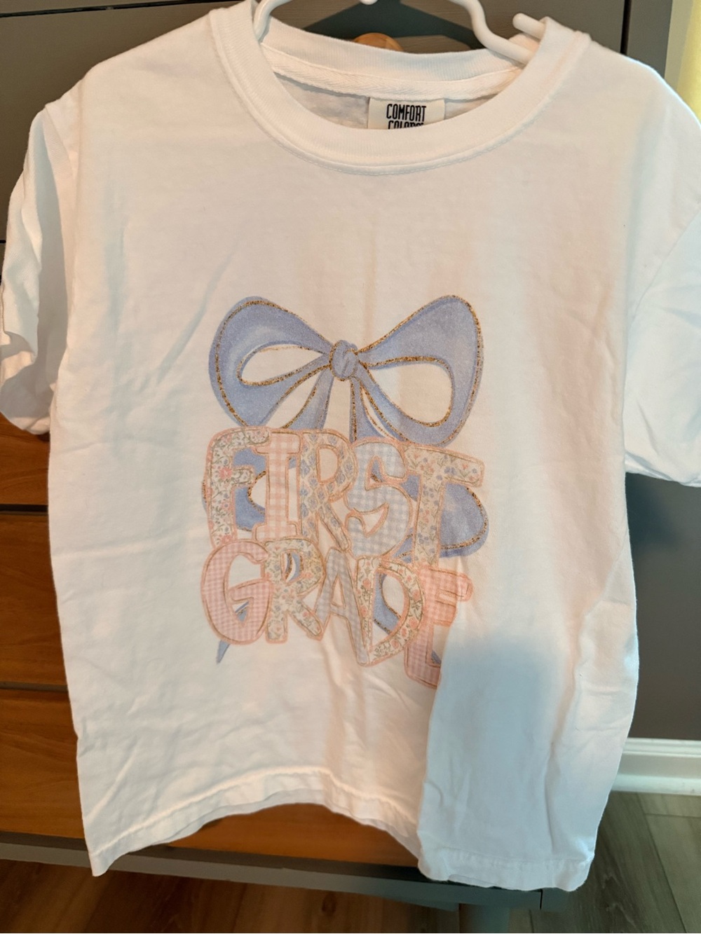 Comfort Colors White Girls' 'First Grade' Bow Graphic Tee